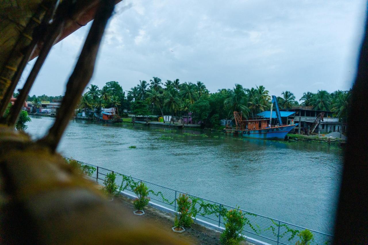 Canalview Private Cottage Azhikkal Ayiram Thengu Panmana Экстерьер фото